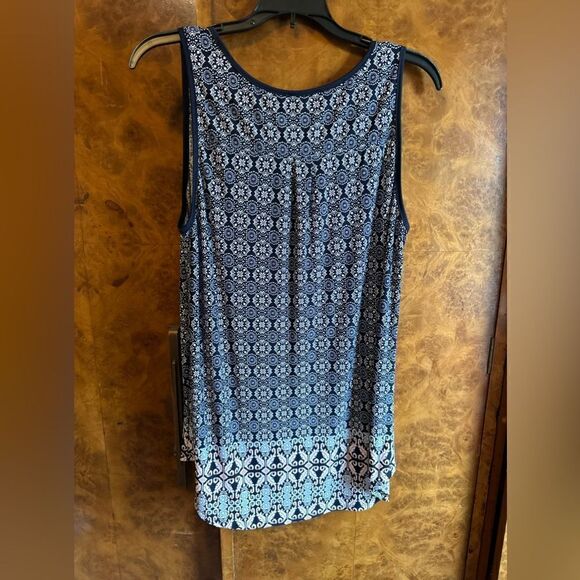 Tank top  - Picture 2 of 5